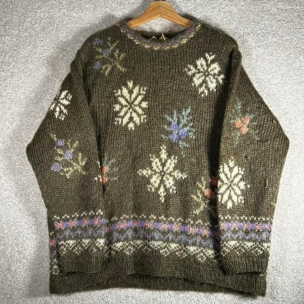 Vintage women's Talbots grandma cottage style mohair knit floral sweater